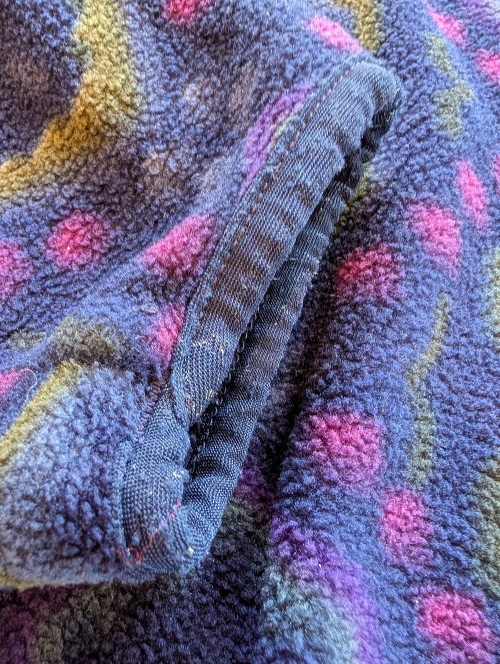 VINTAGE Patagonia 1990s Made In USA Fleece Snap Batik Purple Navy  XS